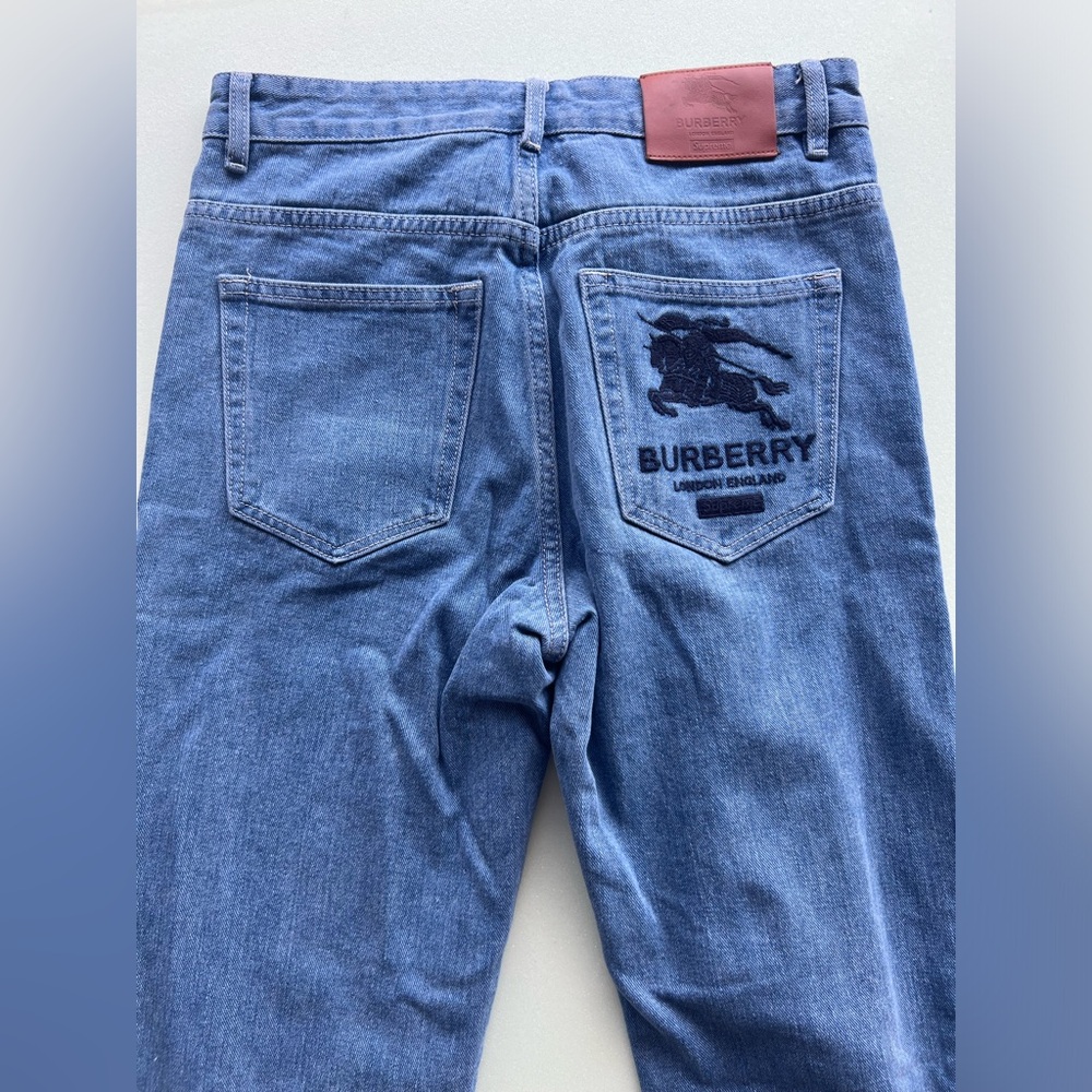 Burberry Supreme Jeans